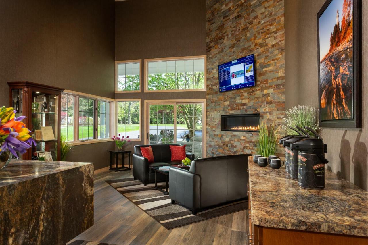 Ashbrooke Hotel Egg Harbor Exterior photo